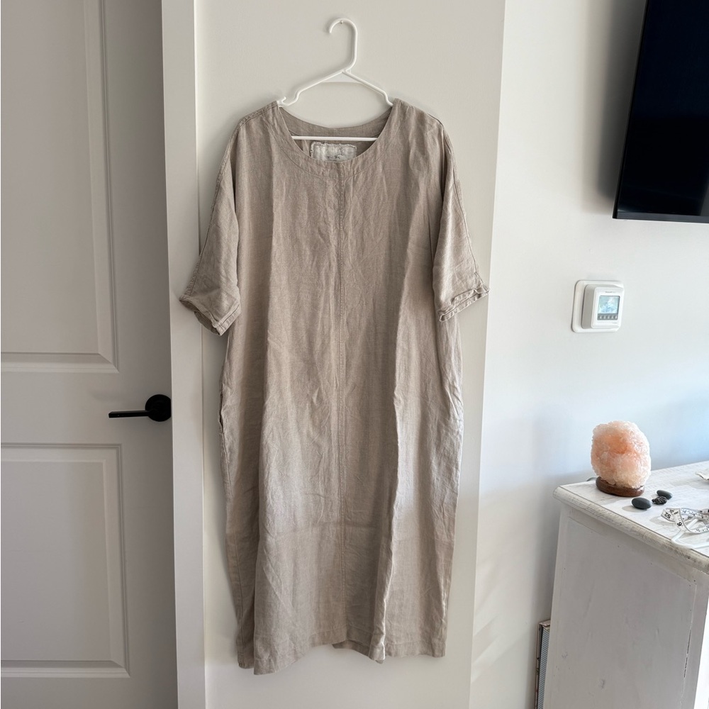 Not Perfect Linen Tunic dress in size s/m